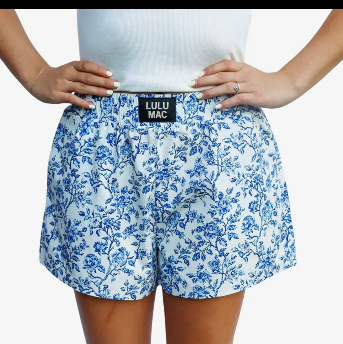 LuLu blue floral short