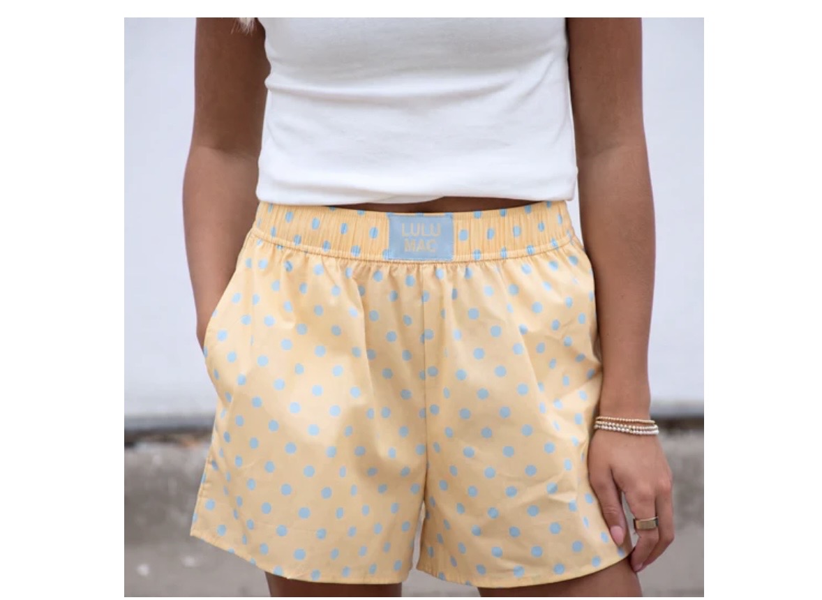 Butter/light blue mini dot shorts